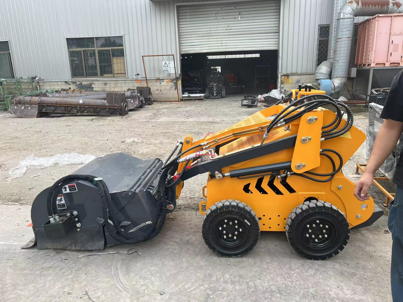 Minicargador